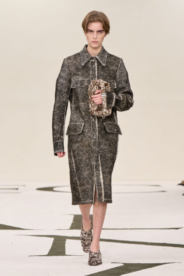 Calvin Klein Collection Look 20_Créditos Calvin Klein Collection