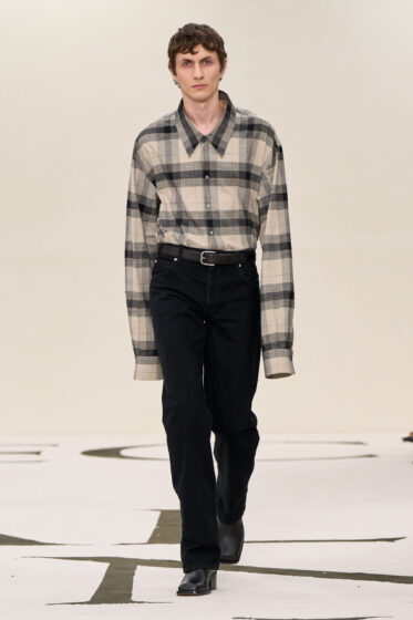 Calvin Klein Collection Look 21_Créditos Calvin Klein Collection