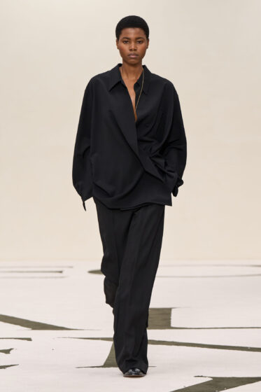 Calvin Klein Collection Look 47_Créditos Calvin Klein Collection